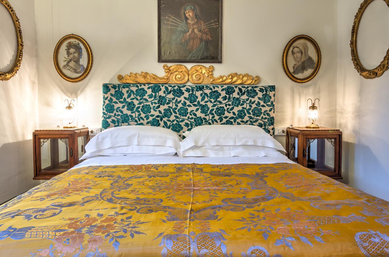 B&B La Residenza Del Poeta Montesicuro Luaran gambar