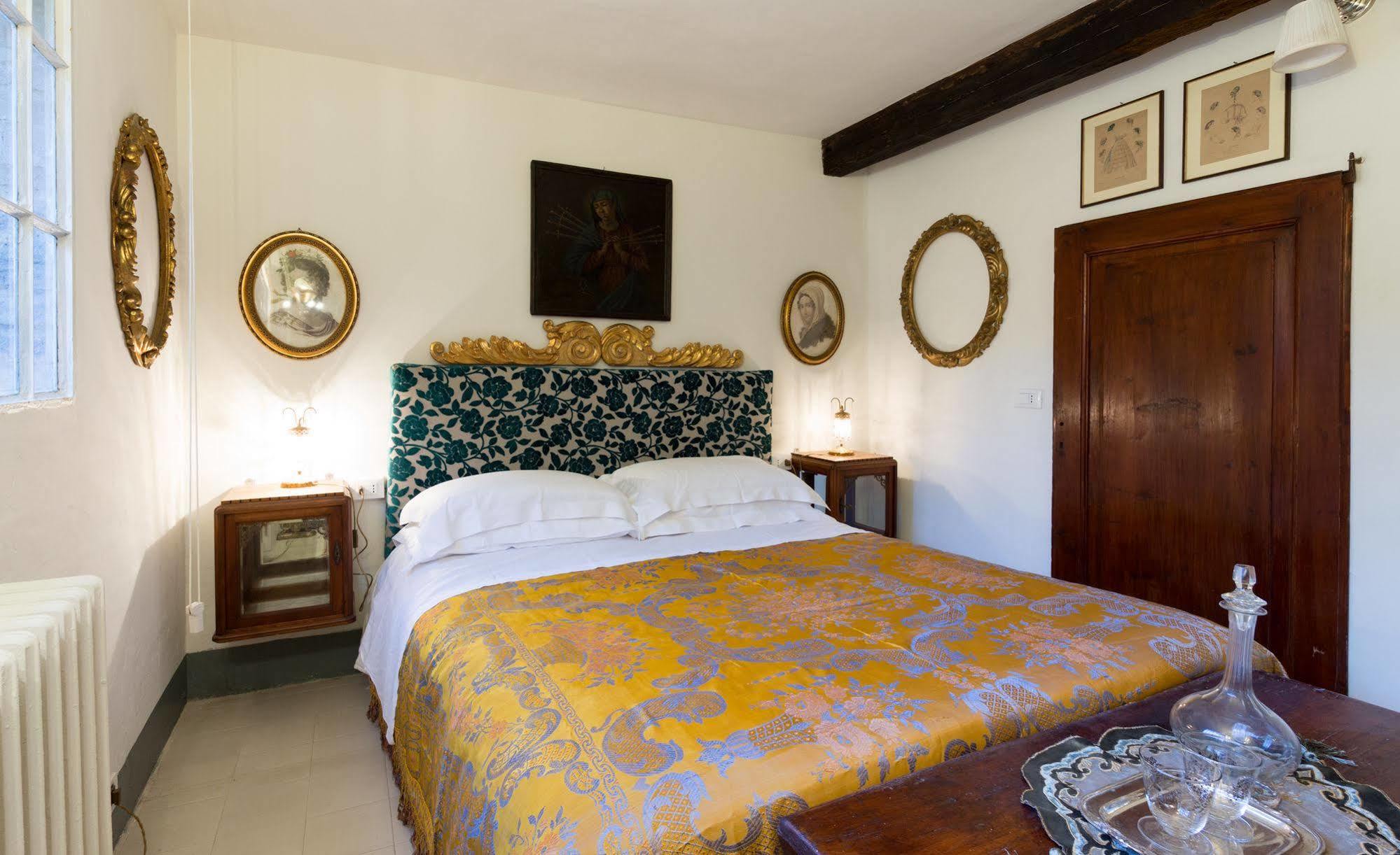 B&B La Residenza Del Poeta Montesicuro Luaran gambar