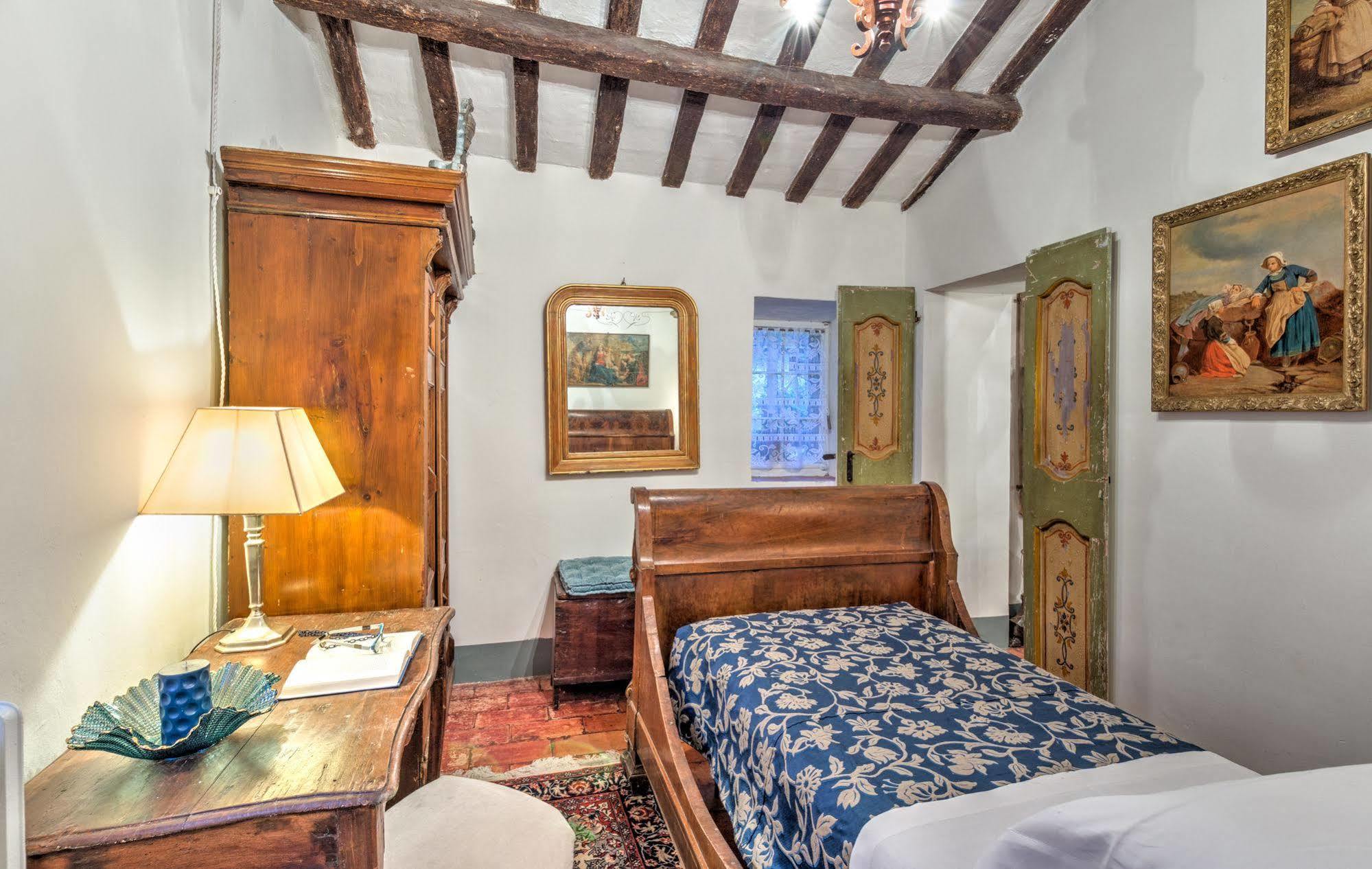 B&B La Residenza Del Poeta Montesicuro Luaran gambar